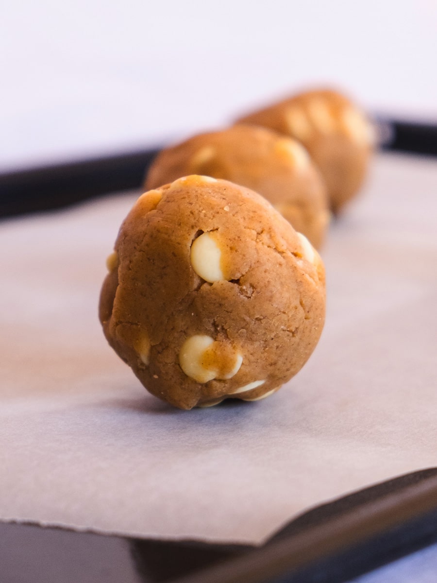 Cookie Butter Gingerbread Frozen Cookie Dough